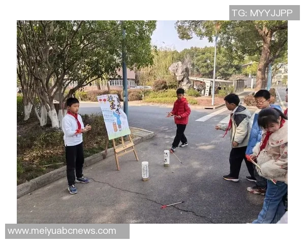 杨军独家分享飞盘技巧与心得体会助你轻松掌握飞盘运动的乐趣与技巧